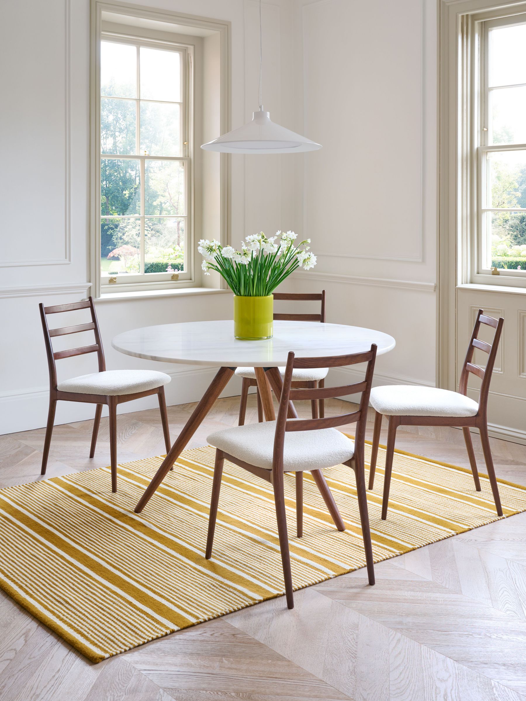 Jasper Conran London Brown Round 4 to 6 Seater Marble and Walnut Highbury Round Dining Table (D07997) | £1,059