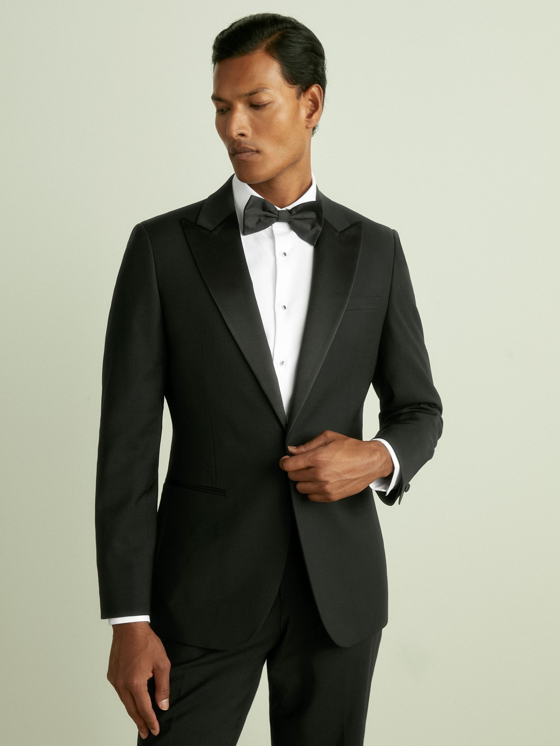 Single Breasted Tuxedo Jacket Slim Fit in Black (D40035) | £328
