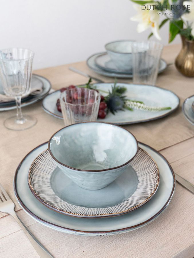 Dutch Rose Blue Set of 4 Dinner Plates 12 Piece Set (D77661) | £135