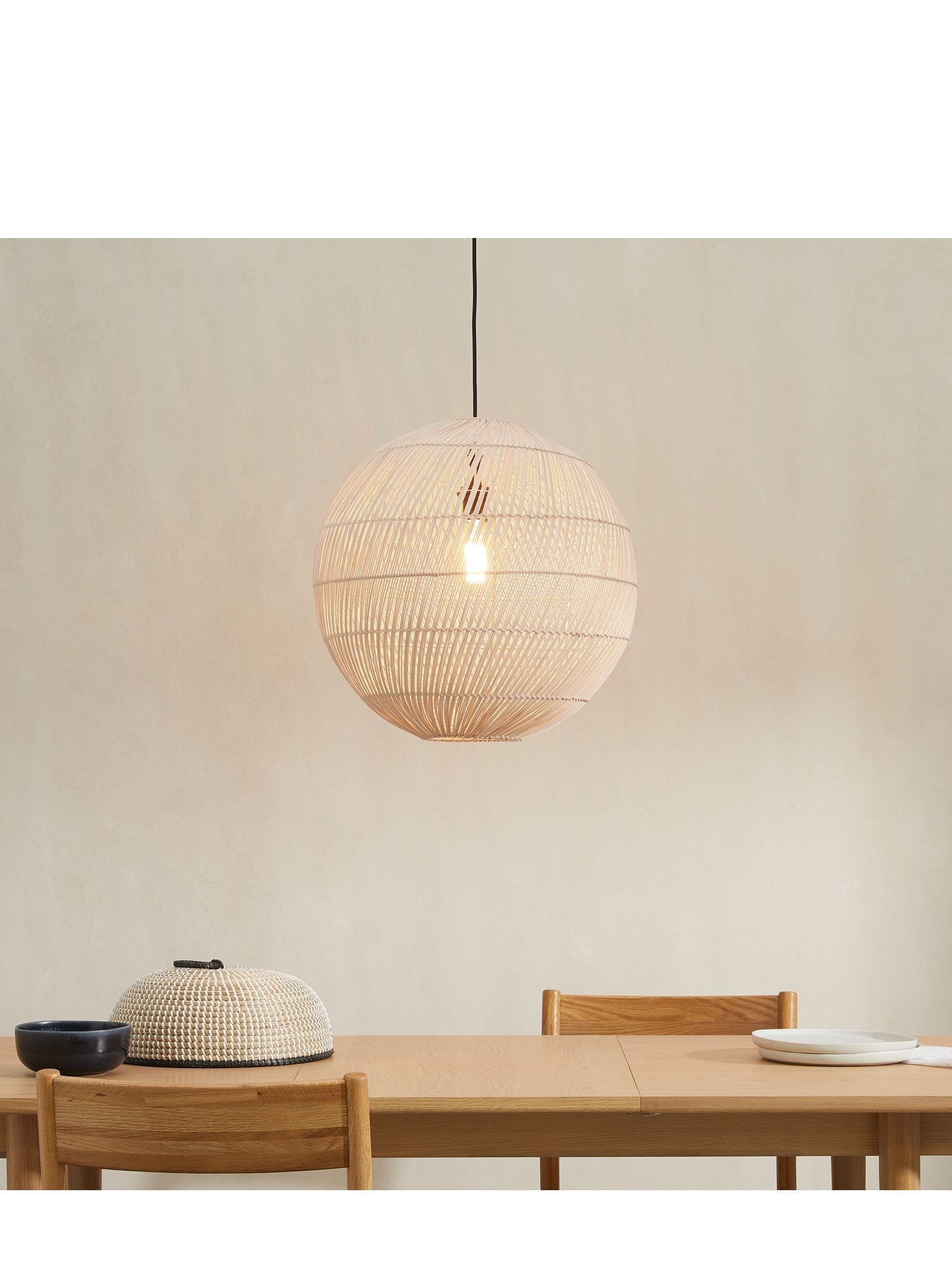 Java Round Lamp Shade in Natural Rattan (D78418) | £119