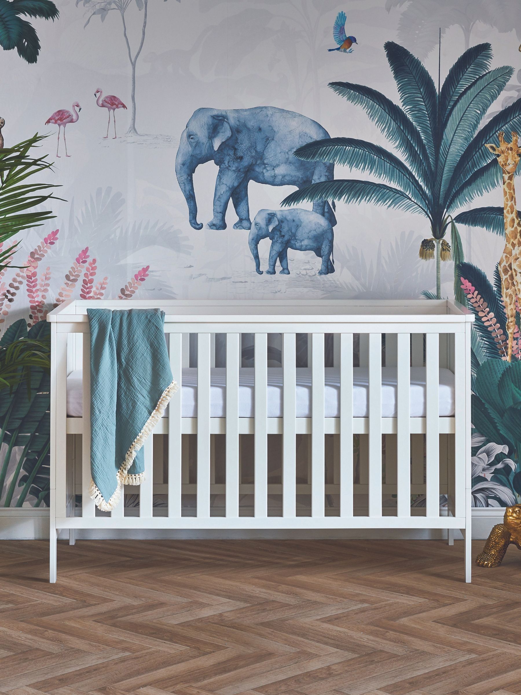 Obaby Evie White Regular Cot Bed (E23949) | £250