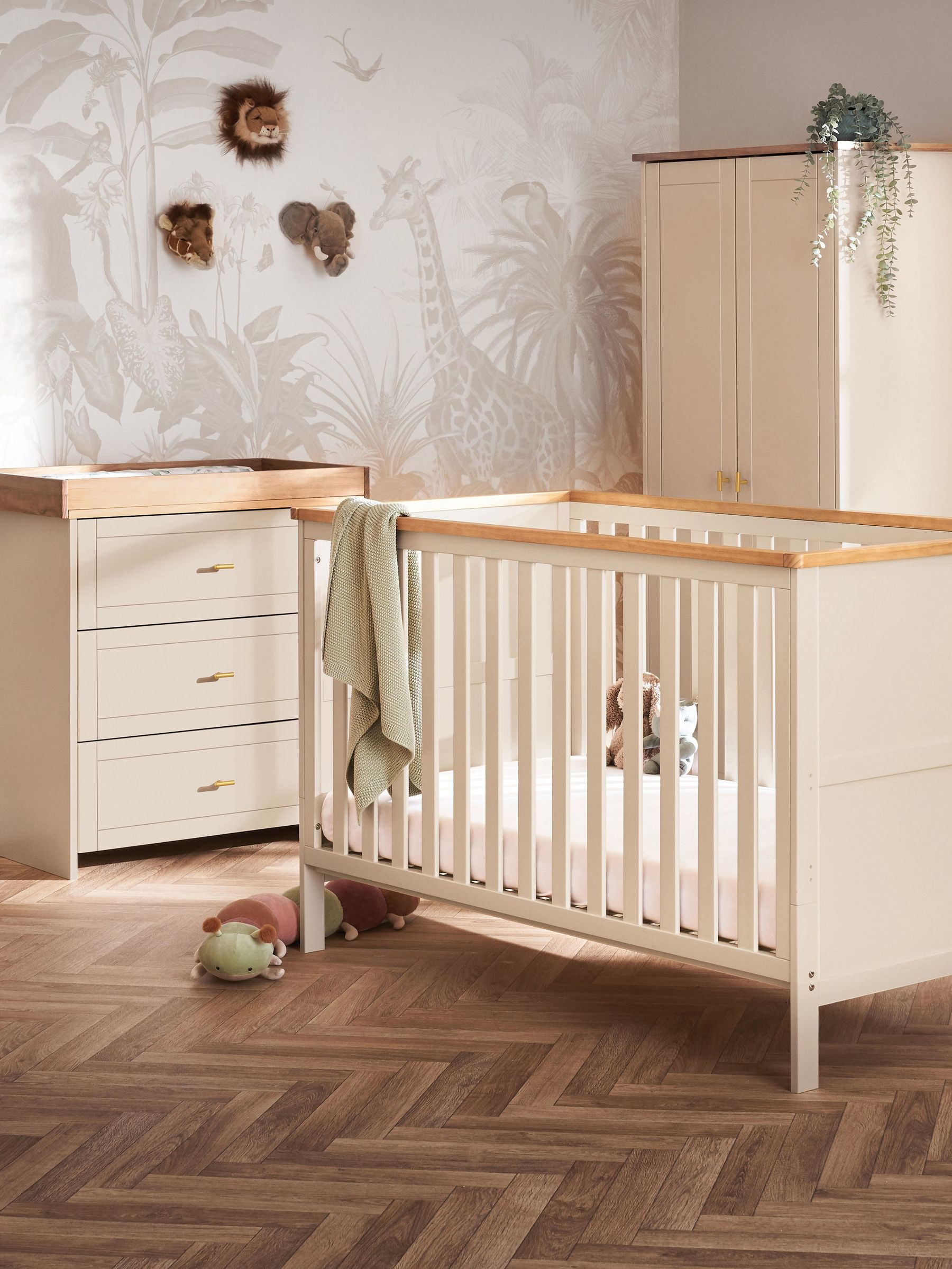 Obaby Evie Cashmere 3 Piece Nursery Furniture Set (E23962) | £820