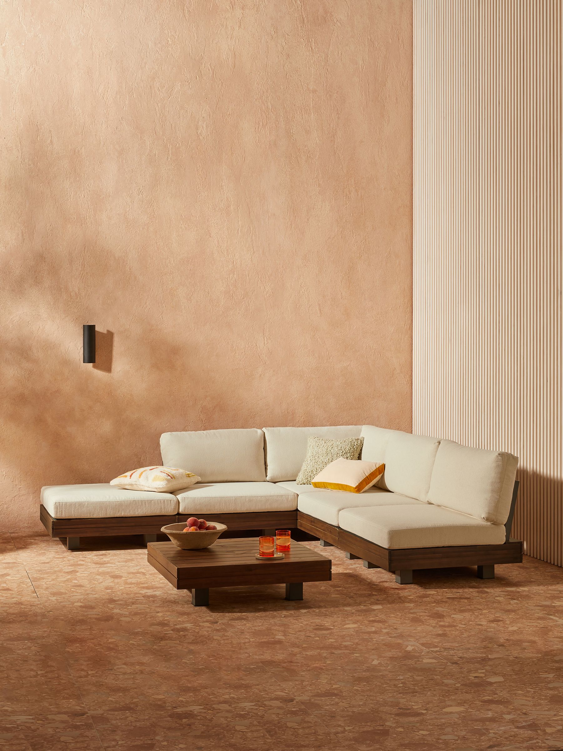 Avarna Garden Corner Lounge Set in Off White Boucle (E27939) | £1,699