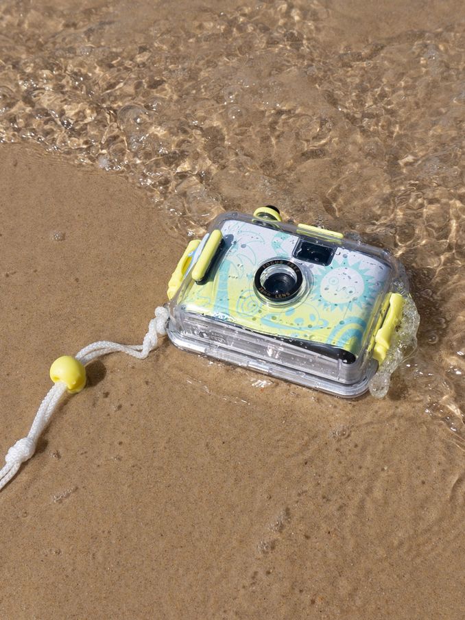 Sunnylife The Sea Kids Underwater Camera (E29841) | £10