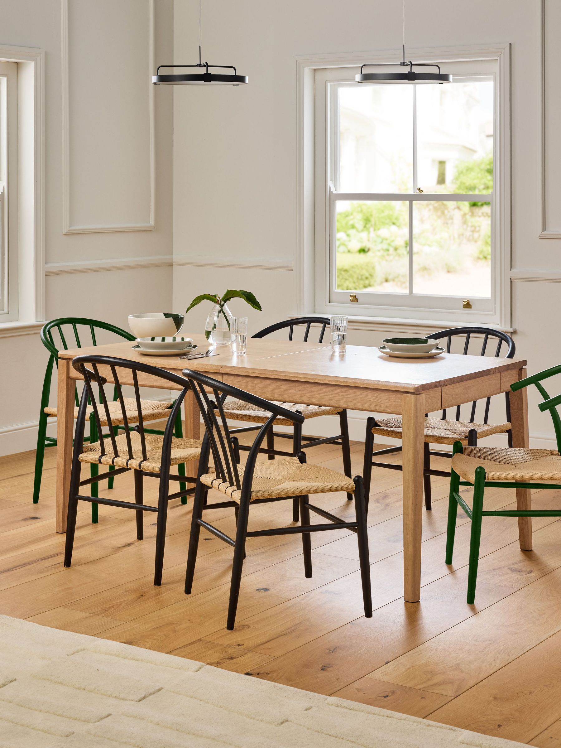 Jasper Conran London Oak Rectangular 6 to 8 Seater Belgrave Walnut Extending Dining Table (E35883) | £999