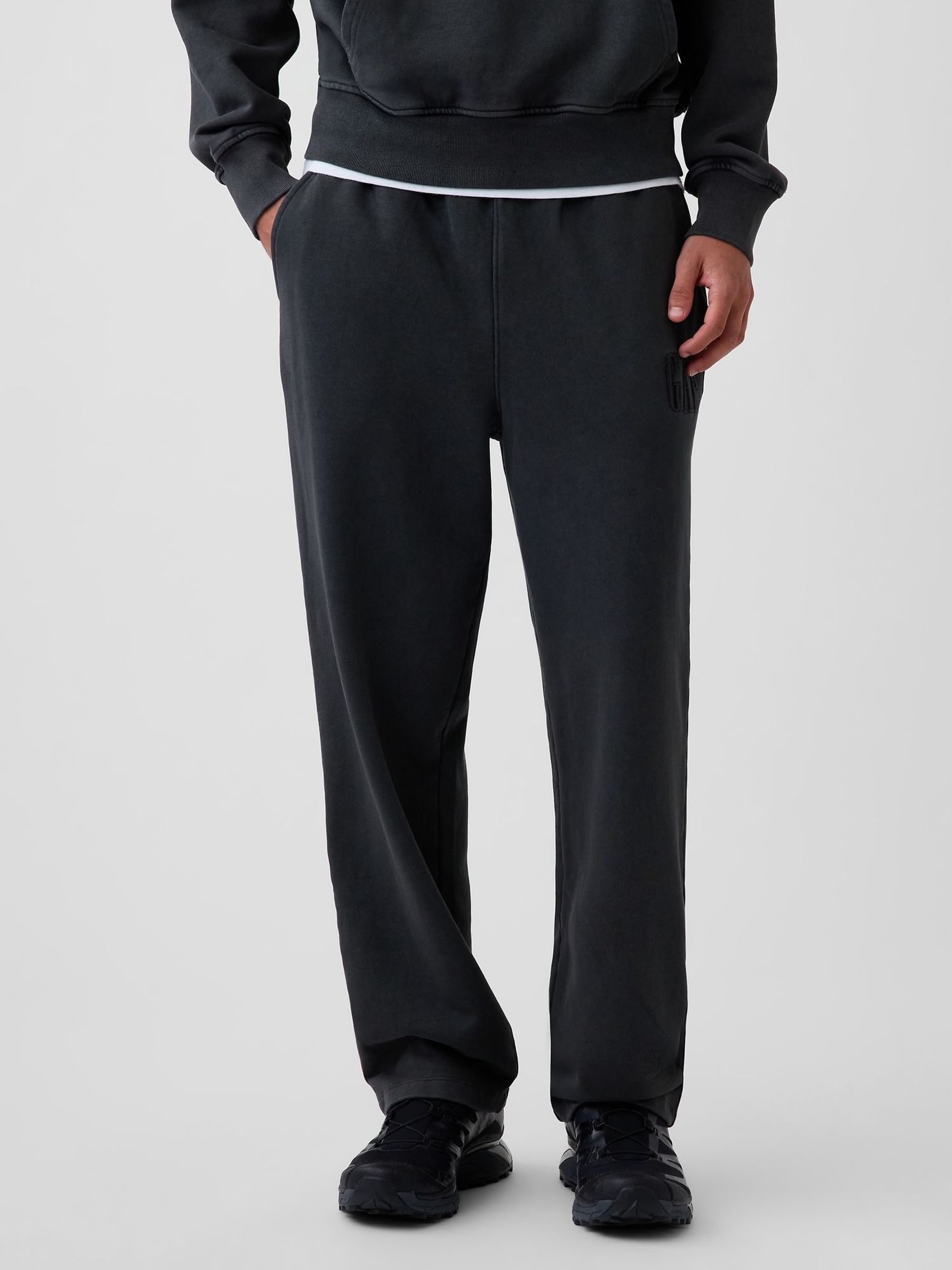 Black - Regular Heavyweight Relaxed Logo Joggers