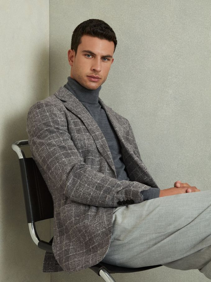 Checked Single Breasted Blazer with Wool in Grey (E52531) | £66