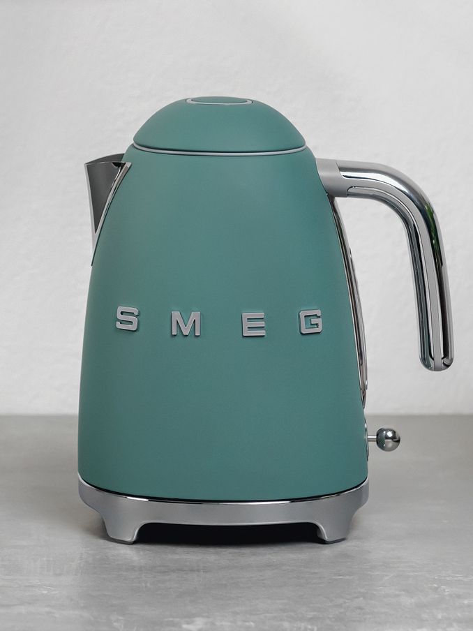 Smeg Emerald Green Kettle 1.7L (E53395) | £190