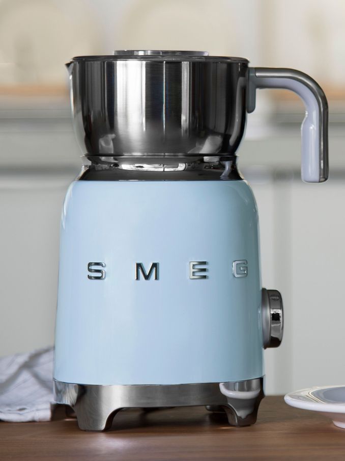 Smeg Pastel Blue Electric Milk Frother (E53410) | £180