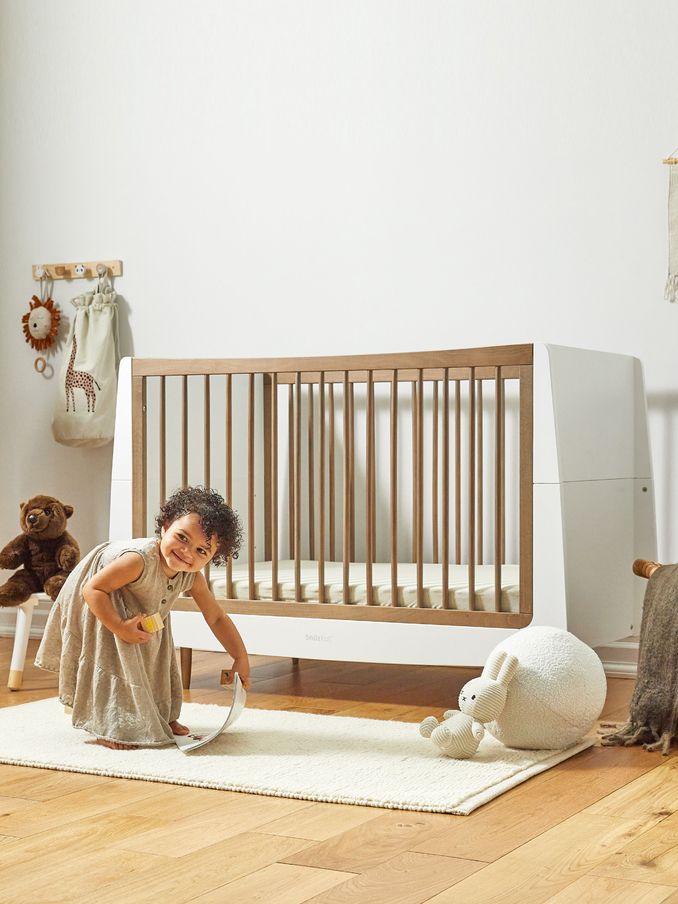 Snuz Walnut SnuzKot Skandi The Natural Edit Cot Bed (E54731) | £400