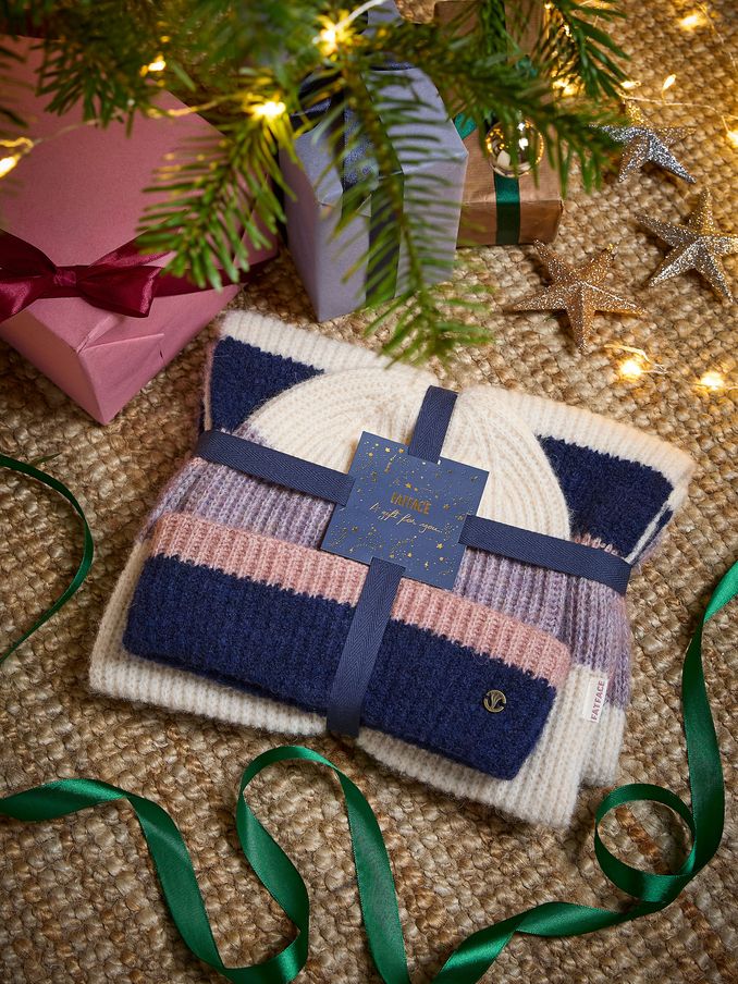 Multi Colourblock Hat and Scarf Gift Set (E59883) | £22