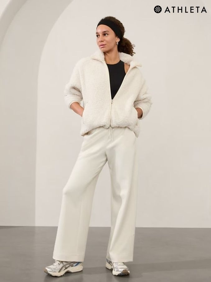 Athleta Cream Cloud Fleece Jacket (E65302) | £52
