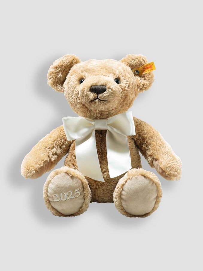 Steiff Cosy Year Bear 2025 (E65704) | £48