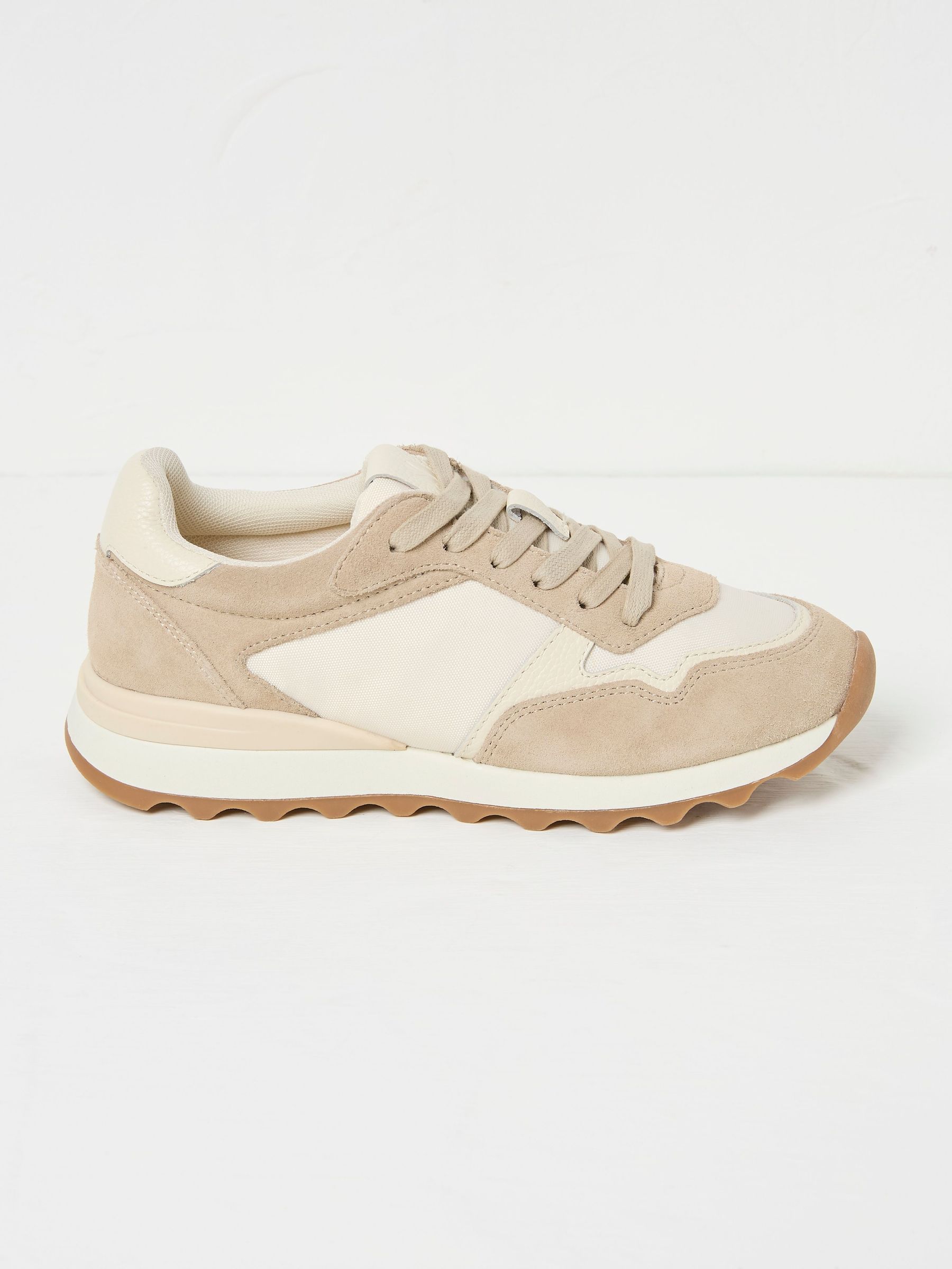 Natural Iva Runner Trainer (E81198) | £65