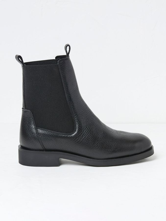 Blair Black Chelsea Boots (E81249) | £38