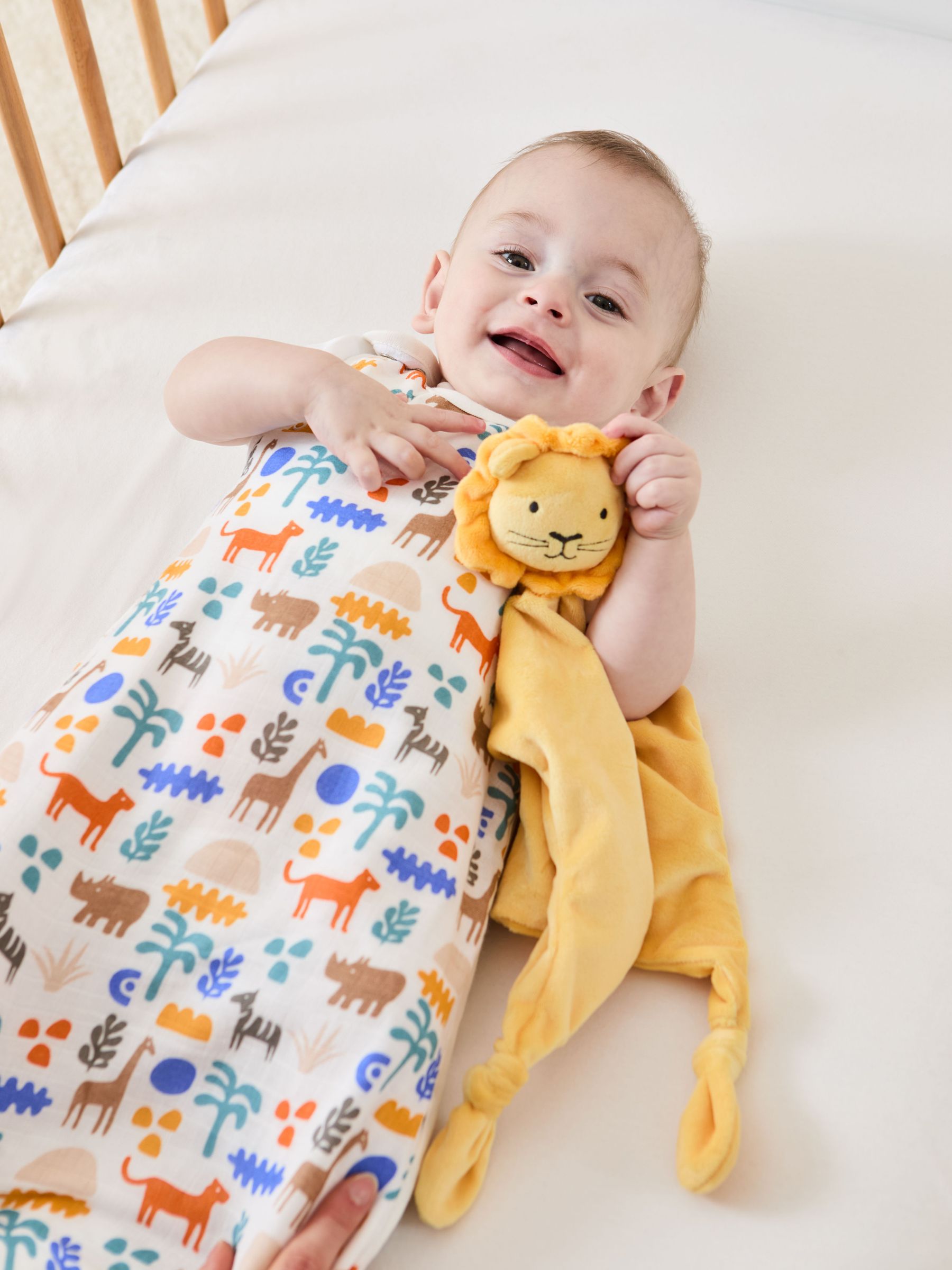 Velour Lion Comforter (F18048) | £12