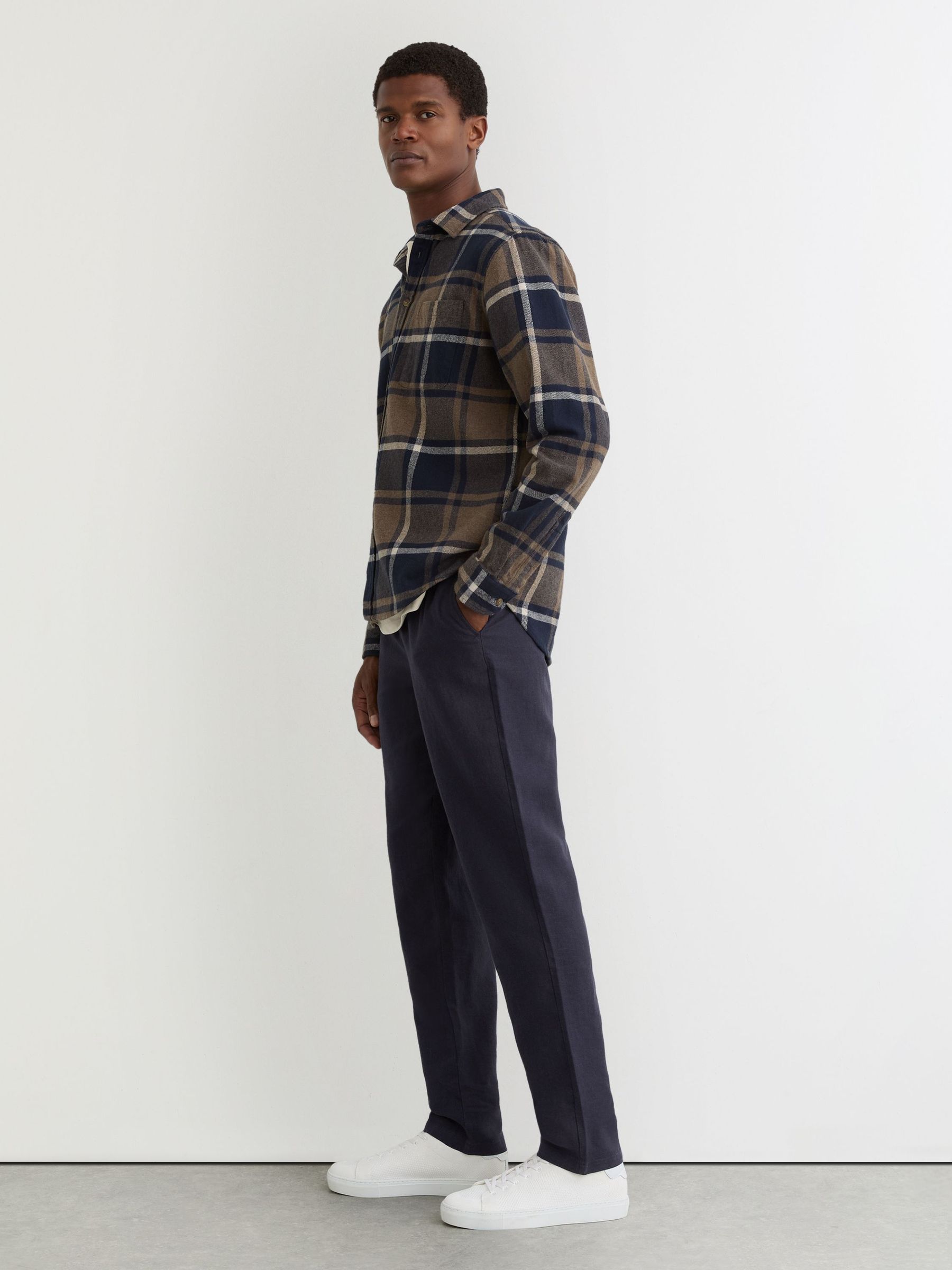 Les Deux Drawstring Trousers in Navy (F18083) | £110