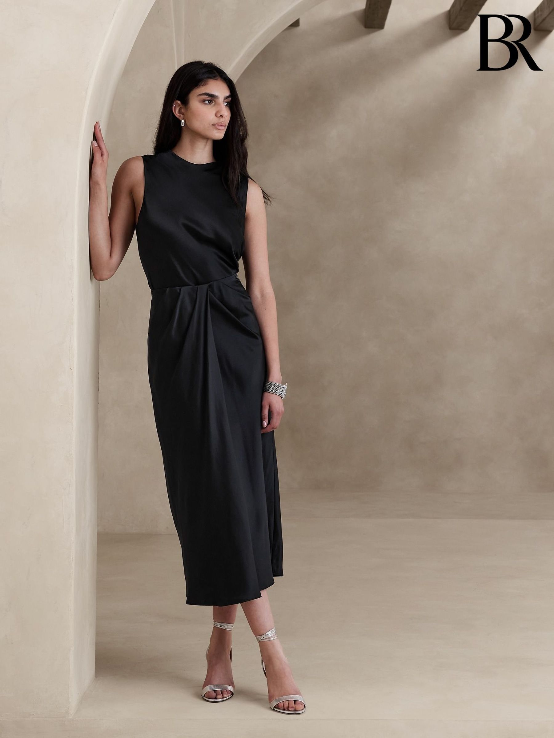 Banana Republic Black Signature 100% Silk Sleeveless Tank Top (F26562) | £90