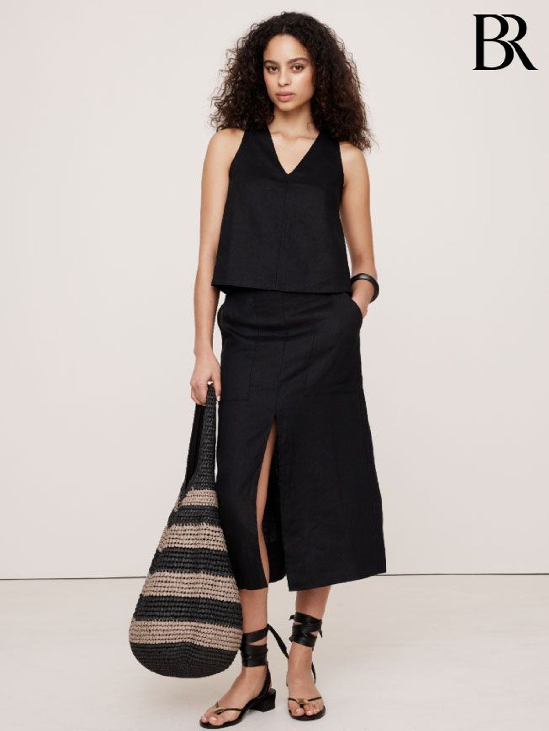 Banana Republic Black V Neck Cross Back Linen Vest Top (F26574) | £50