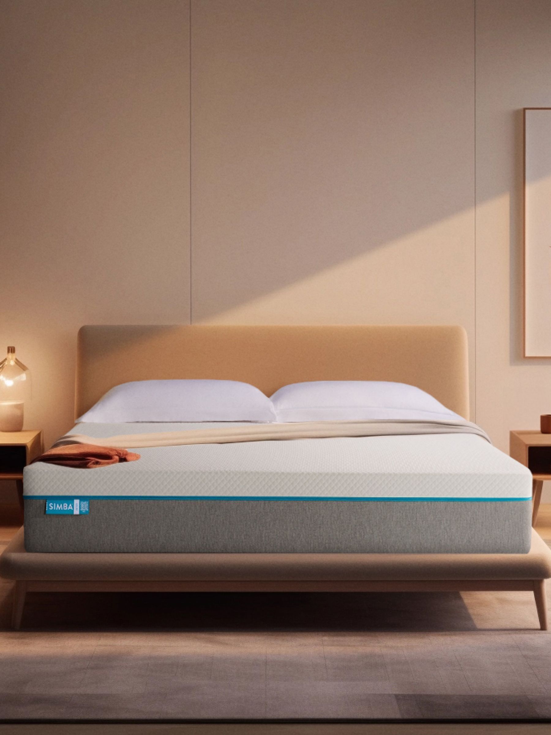 Simba White Hybrid® Inter White Mattress (F35156) | £550 - £900