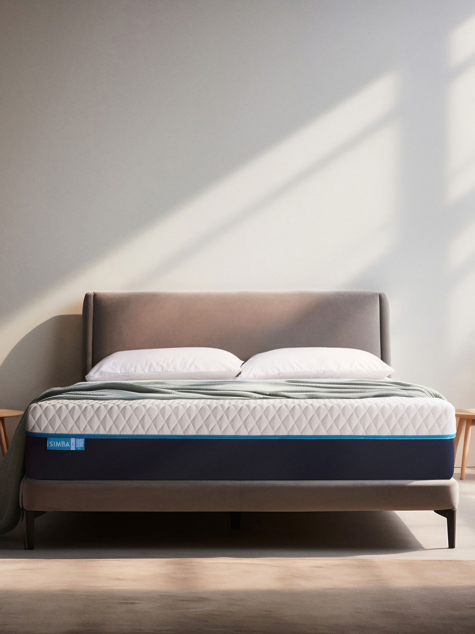 Simba White Hybrid® Pro White Mattress (F35158) | £695 - £1,100
