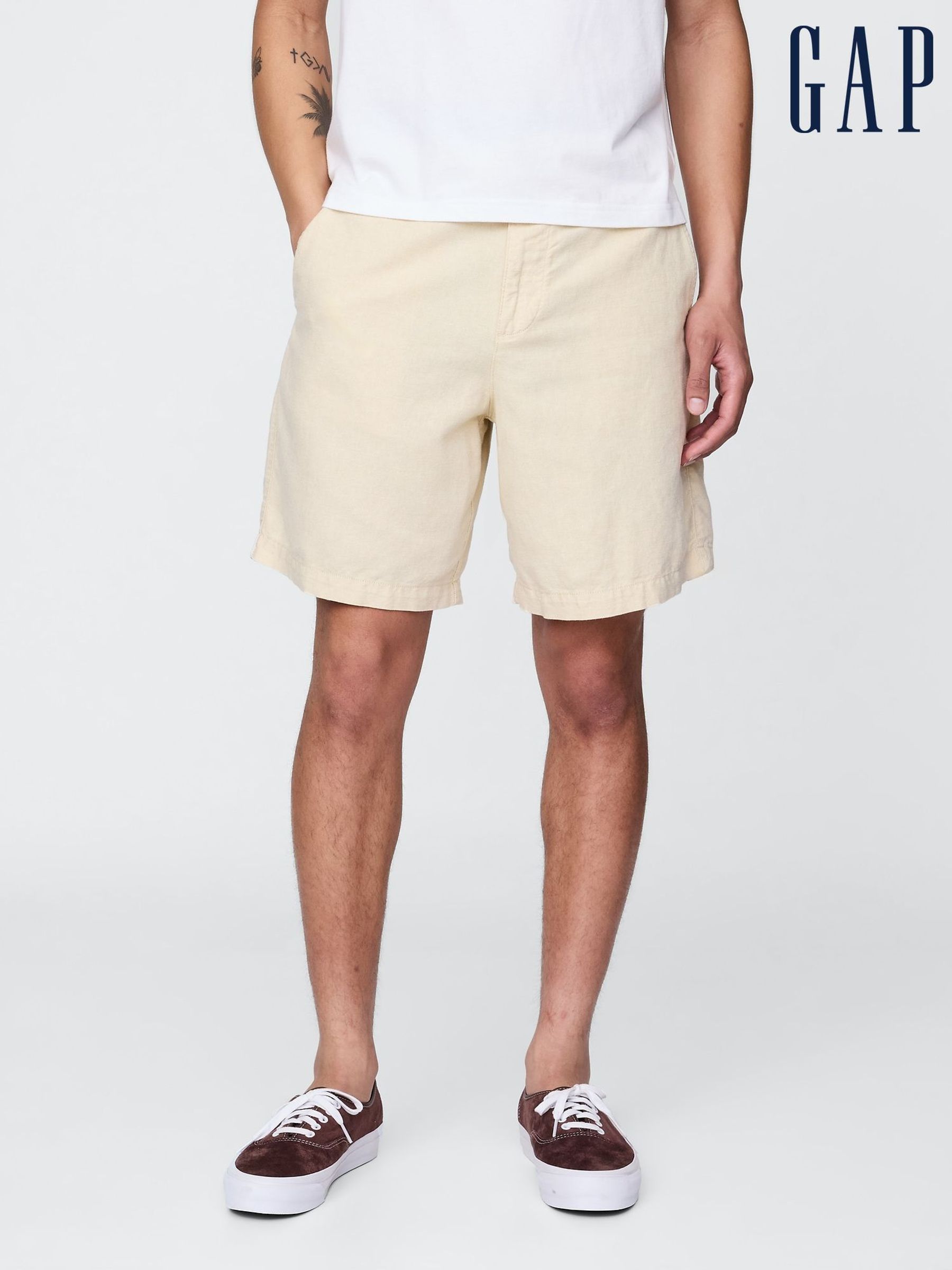 Beige 8"" Linen-Cotton Chino Shorts (F36577) | £45