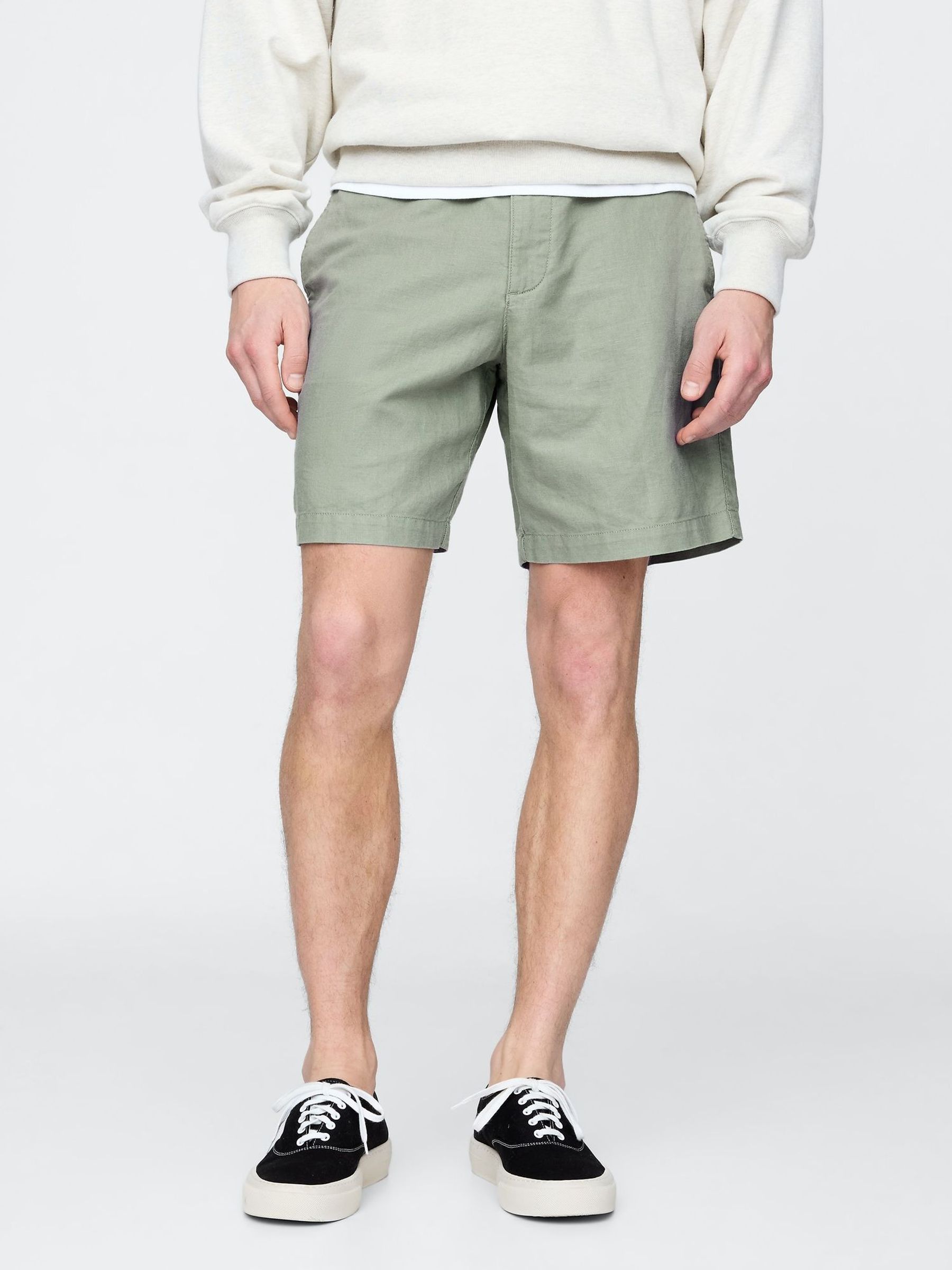 Green 8"" Linen-Cotton Chino Shorts (F36595) | £45