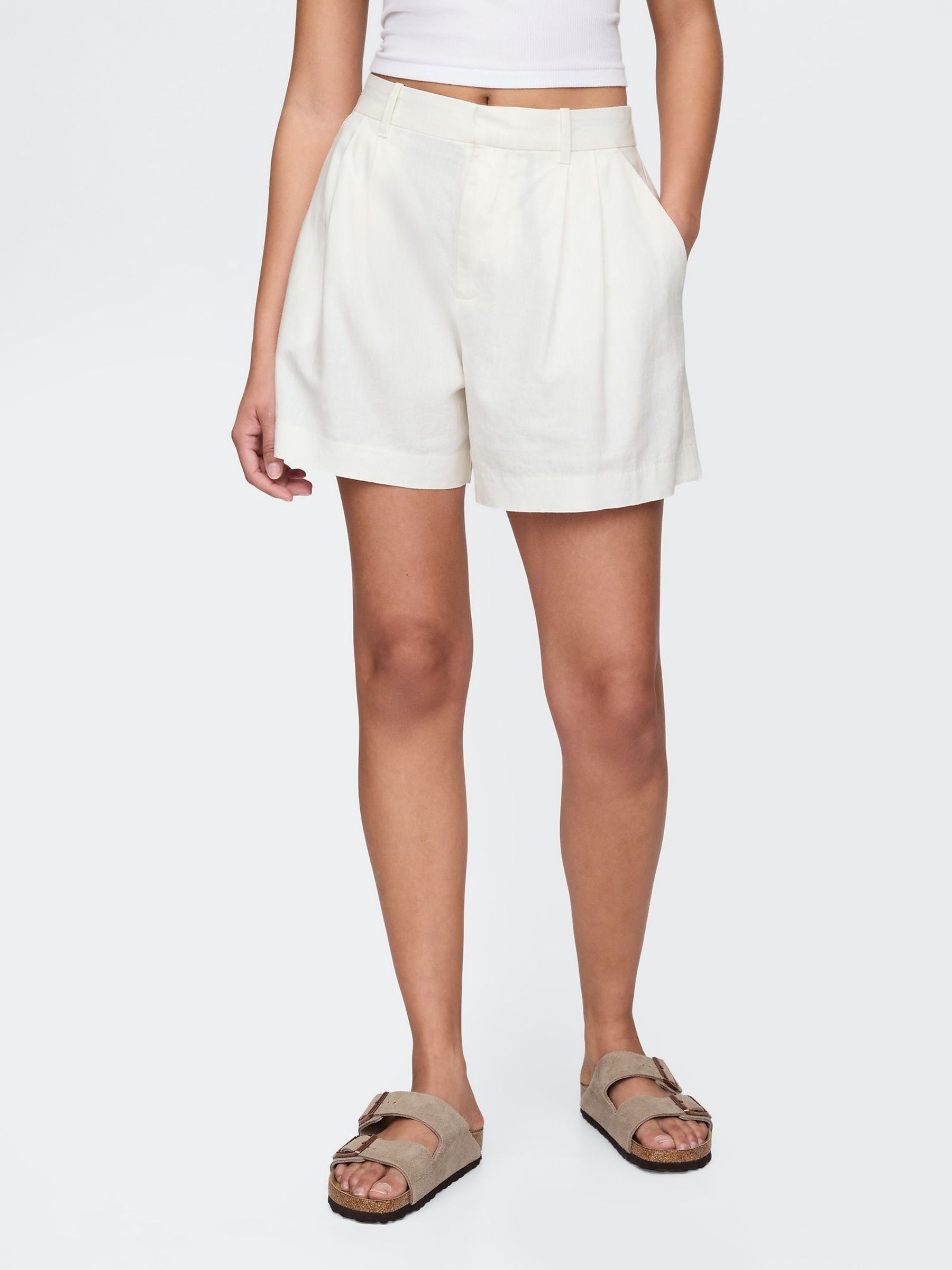 White Heavyweight High Waisted Linen-Blend Shorts (F41752) | £40