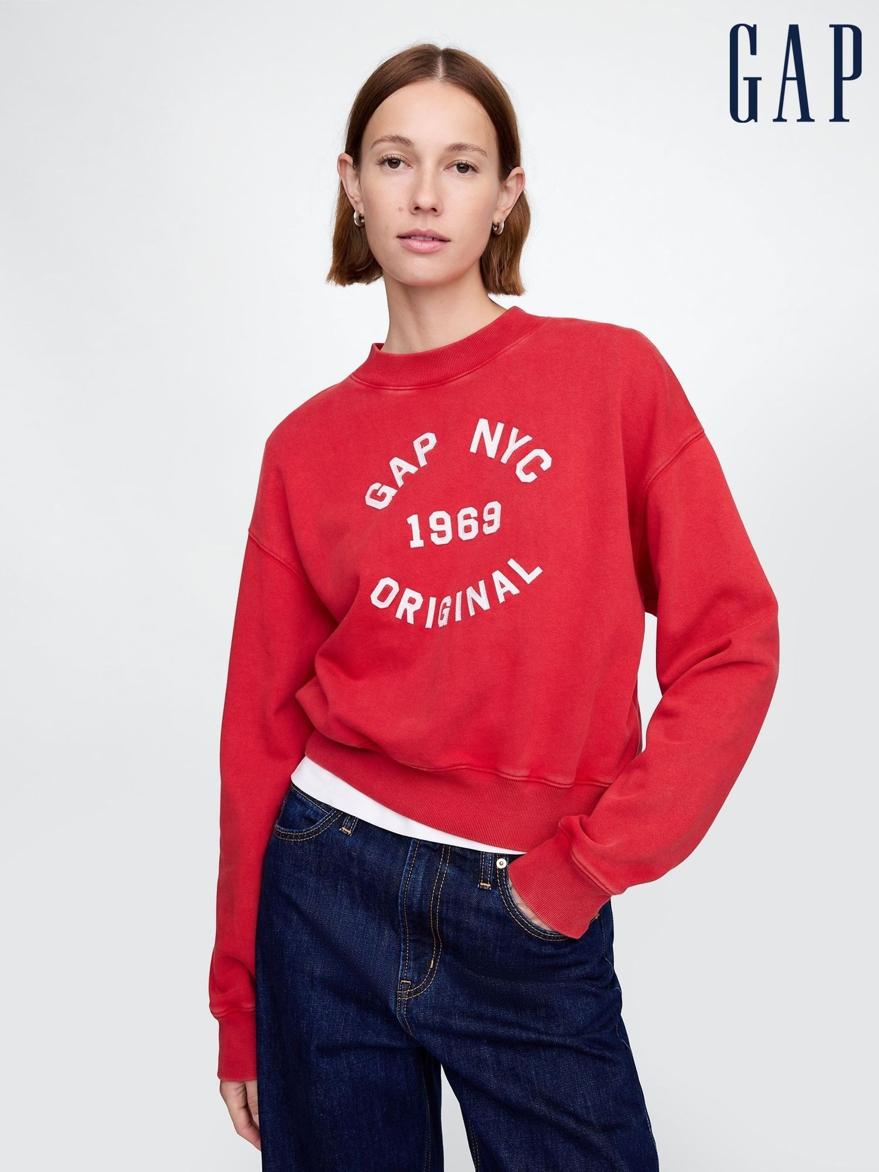 Red Logo 1969 Crew Neck Cropped Sweatshirt (F41797) | £45