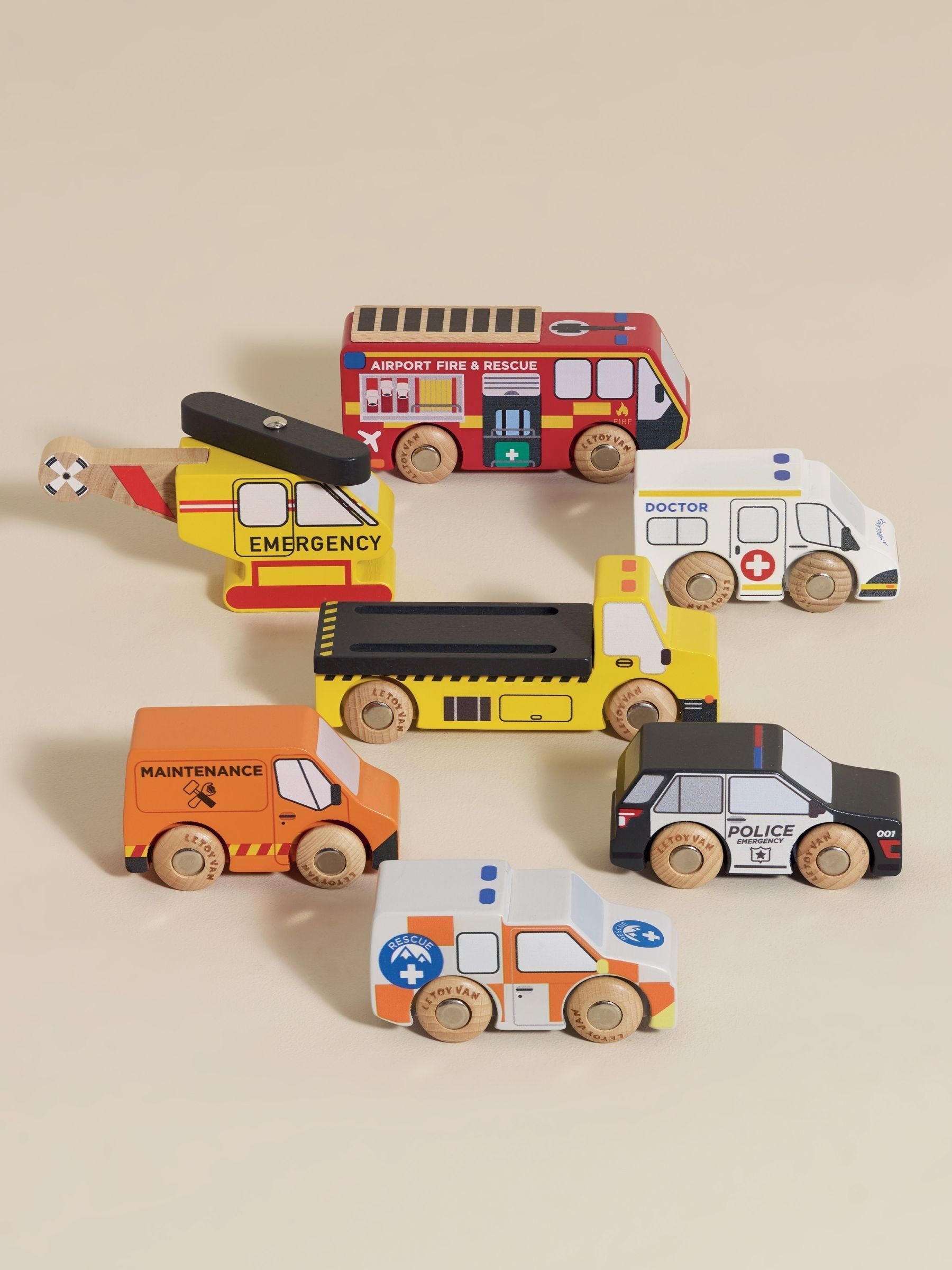 Le Toy Van Emergency Helicopter and Rescue Cars Set (F44940) | £25