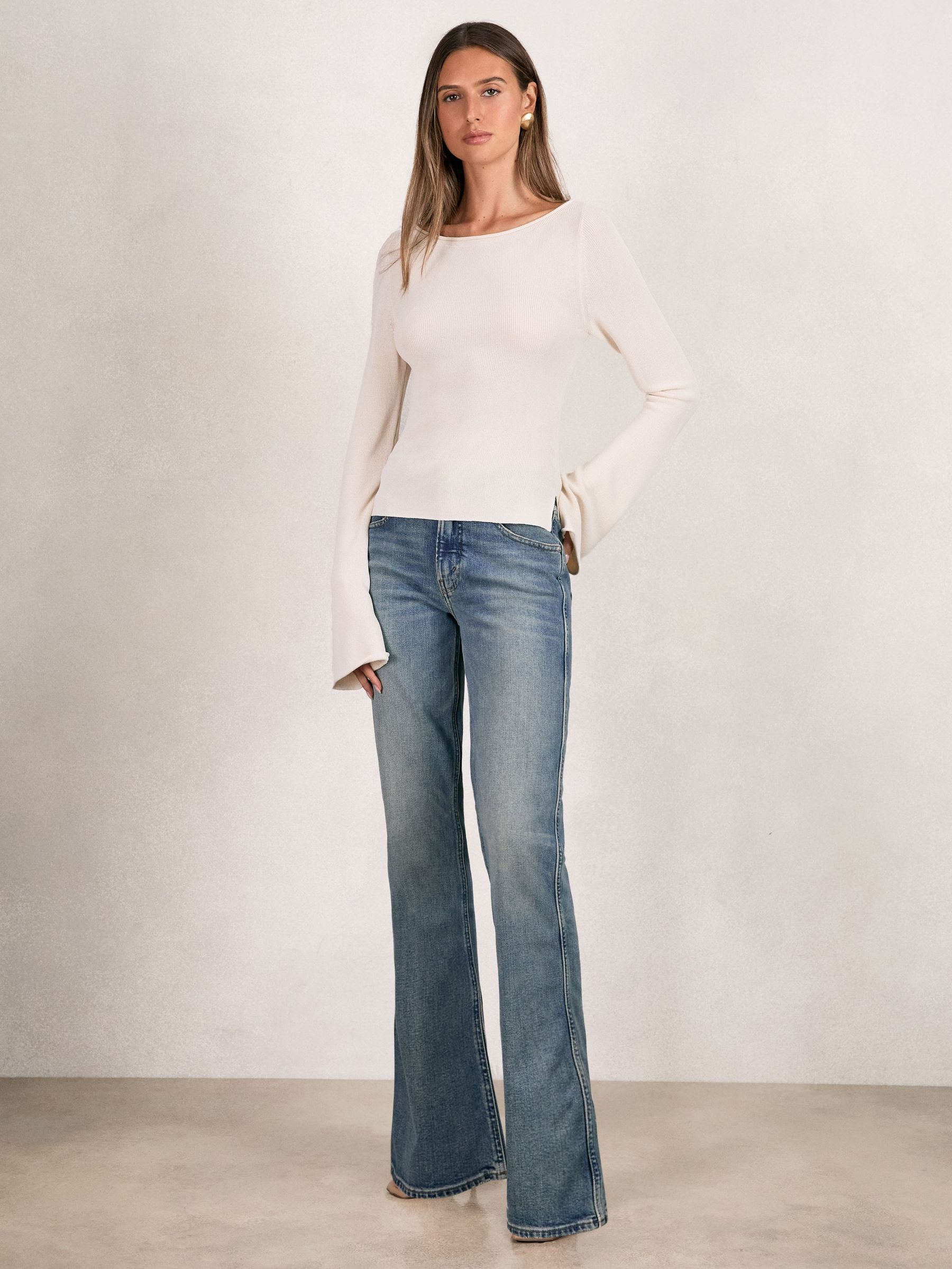 Good American Bootcut Jeans in Indigo Blue (F47037) | £98