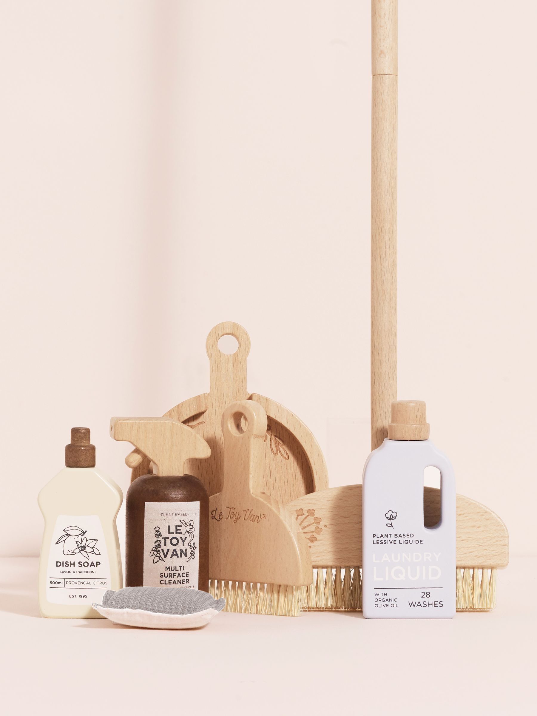 Le Toy Van Cleaning Set (F49048) | £40