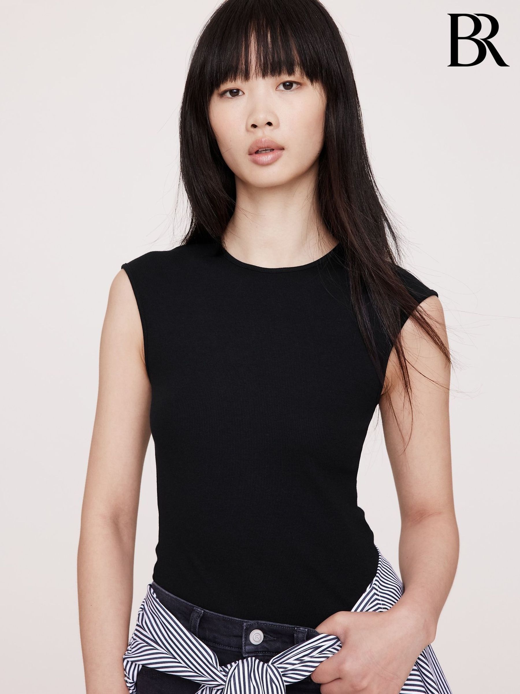 Banana Republic Black Ribbed Cap-Sleeve T-Shirt (F50638) | £20