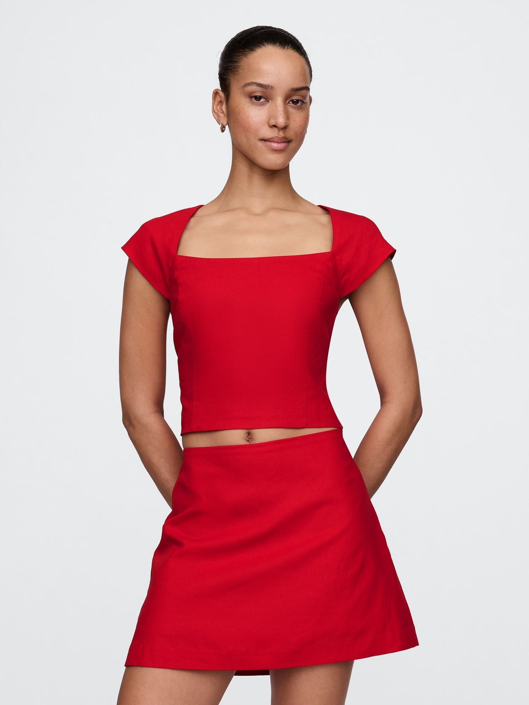 Red Heavyweight Linen-Blend Cap-Sleeve Cropped Top (F64371) | £40