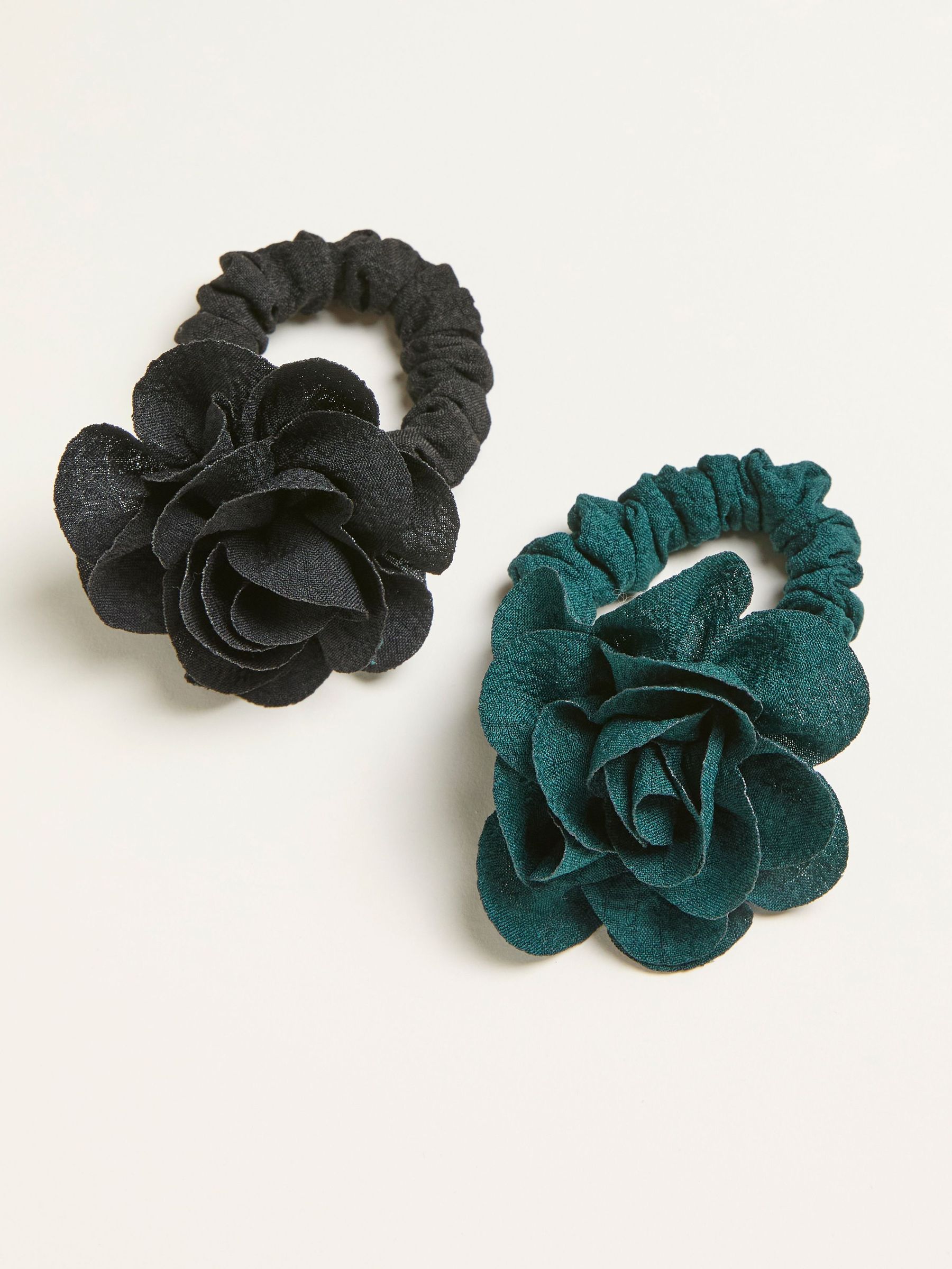 Green 2 Pack Corsage Hair Ties (F64978) | £10.50