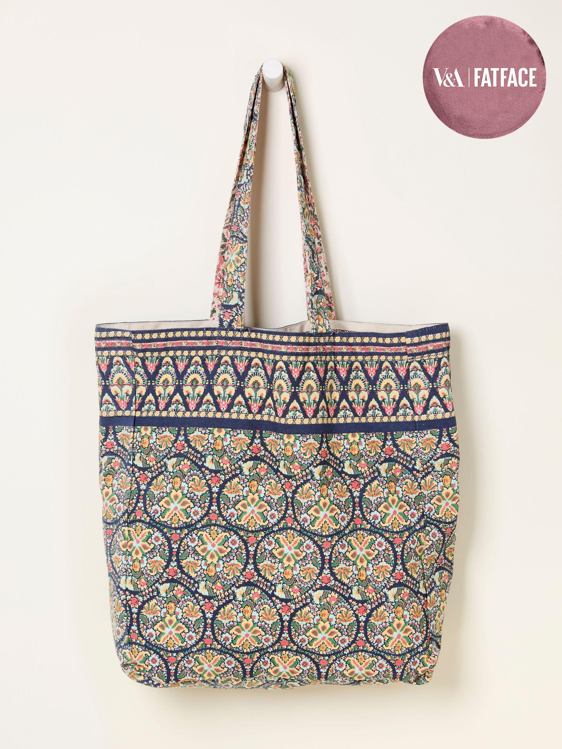 Chalk White Ornate Paisley Reversible Tote Bag (F65900) | £17.50