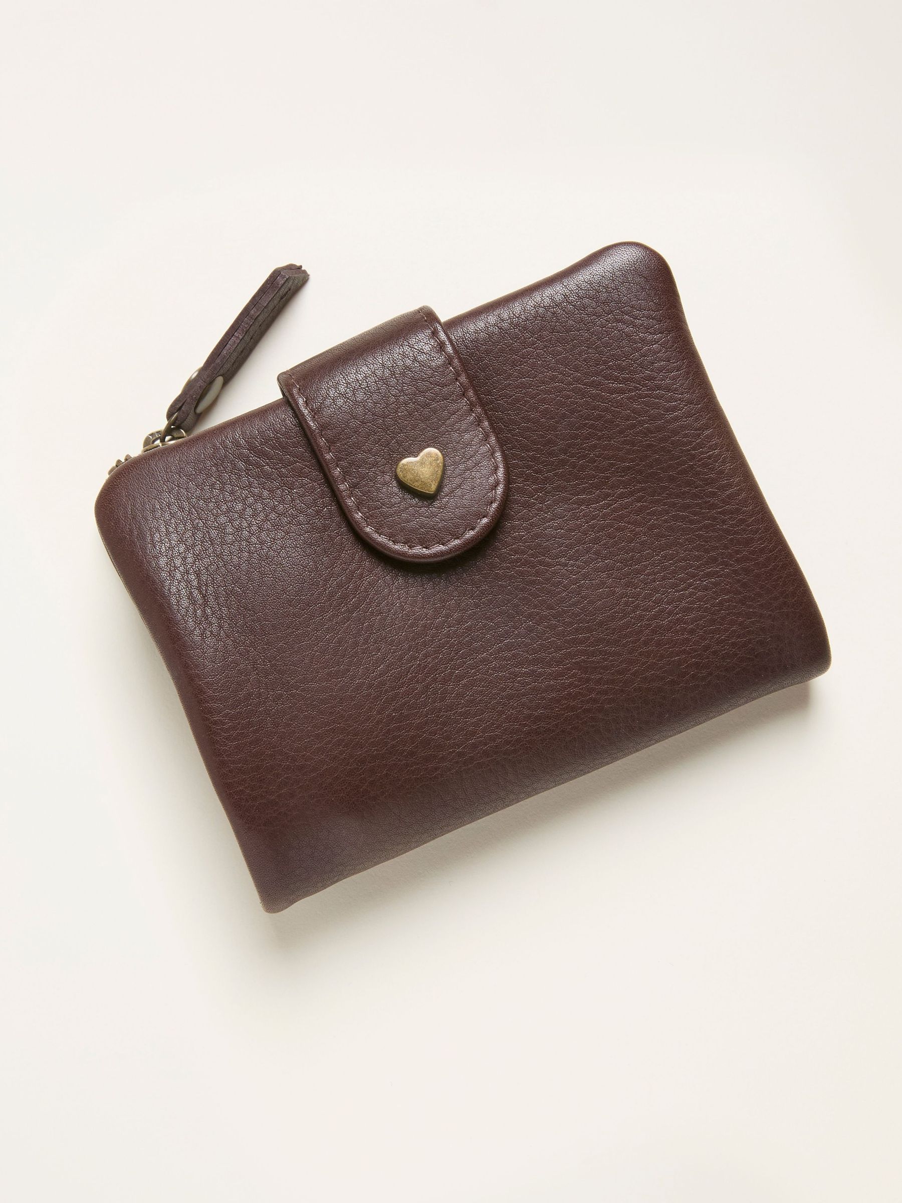 Chocolate Brown Heart Detail Leather Purse (F65960) | £30.50