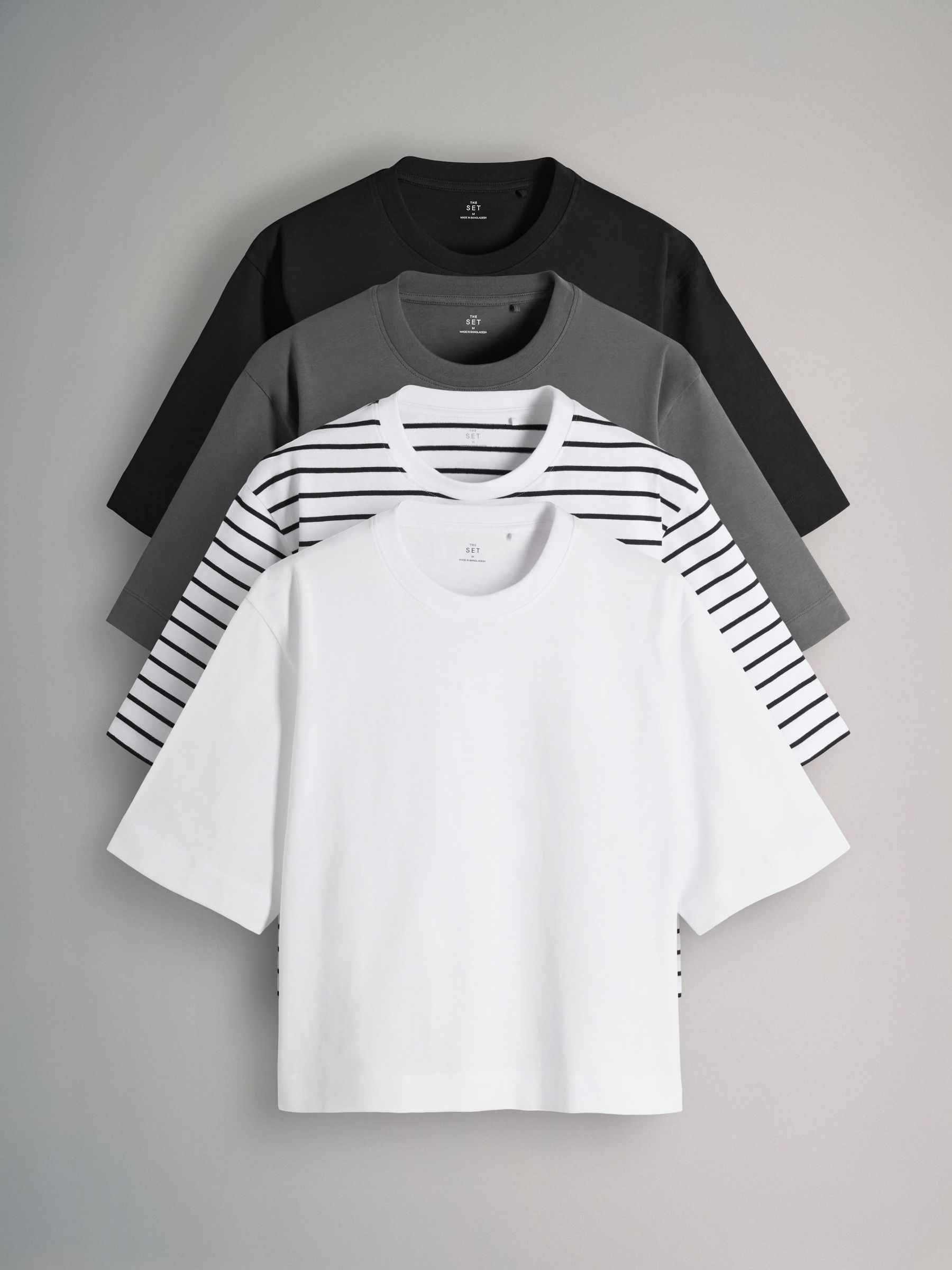 4 Pack Heavyweight Short Sleeve T-Shirts (F73435) | £28