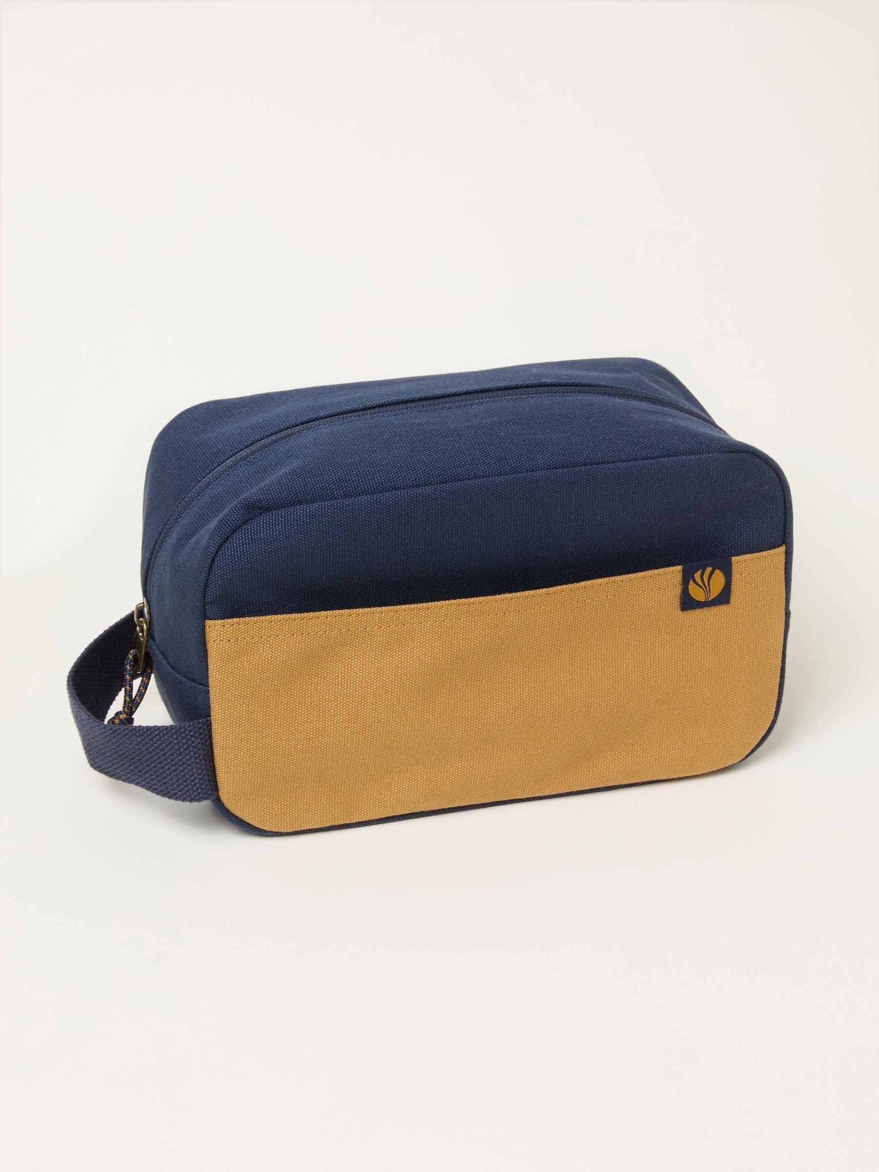 Orange Wash Bag and Body Wash Gift Set (F78080) | £22.50
