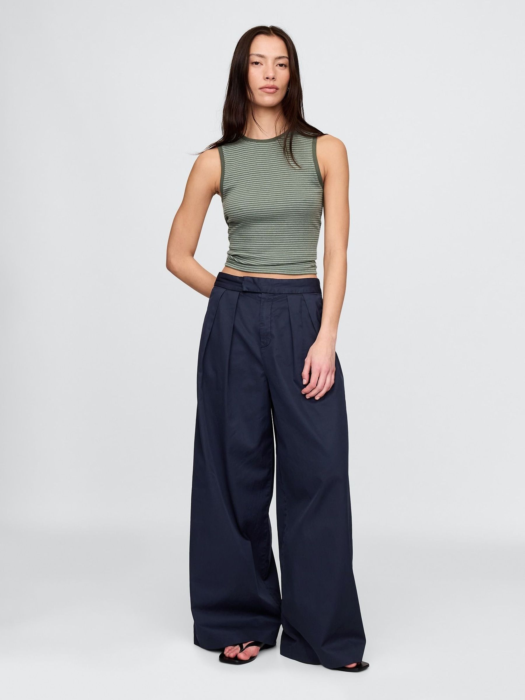 Navy Blue Ultrasoft High Waisted Twill Pleated Wide-Leg Chinos (F79483) | £60