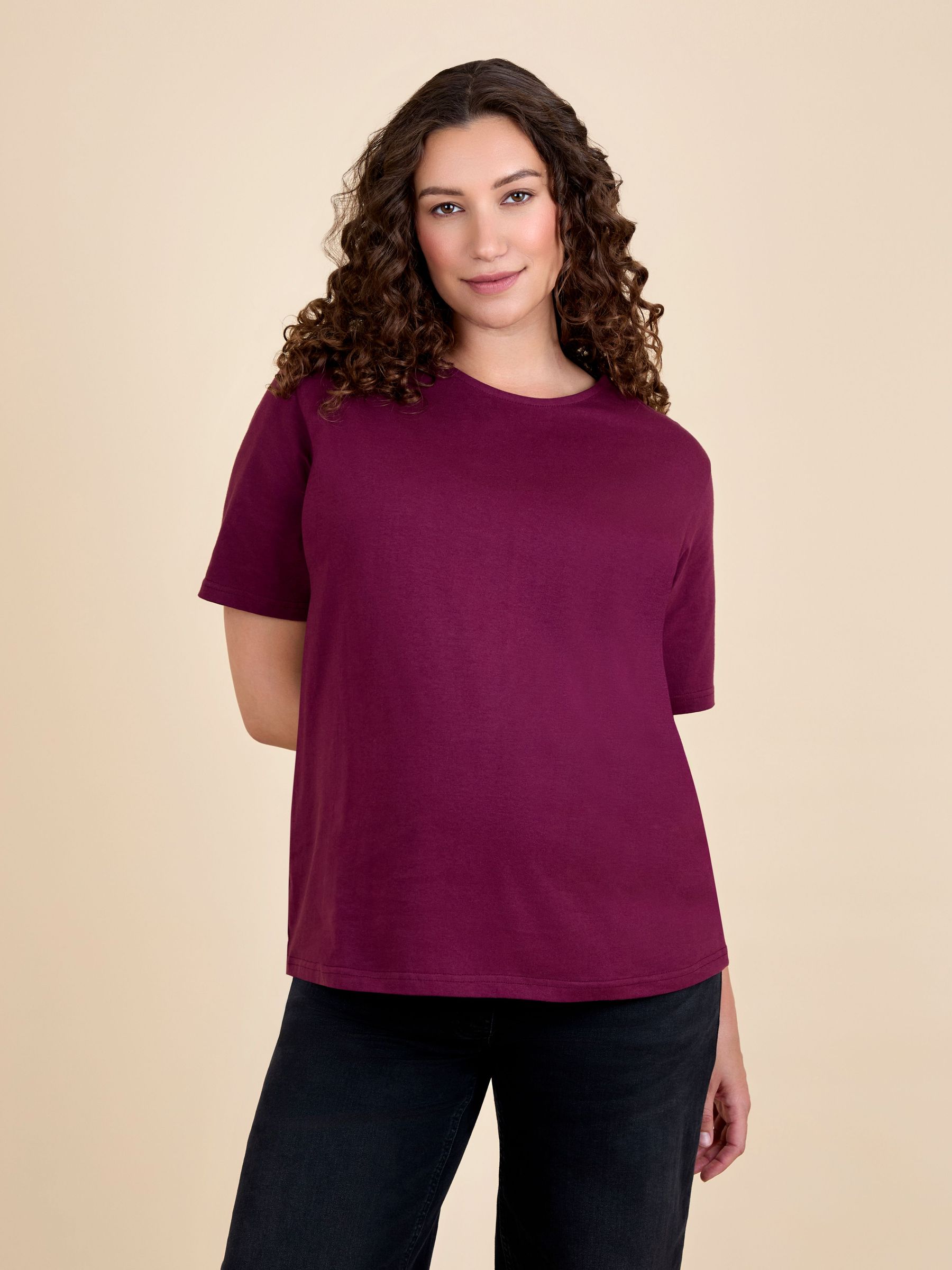 Red Oversized Boyfriend Maternity T-Shirt (F86356) | £17