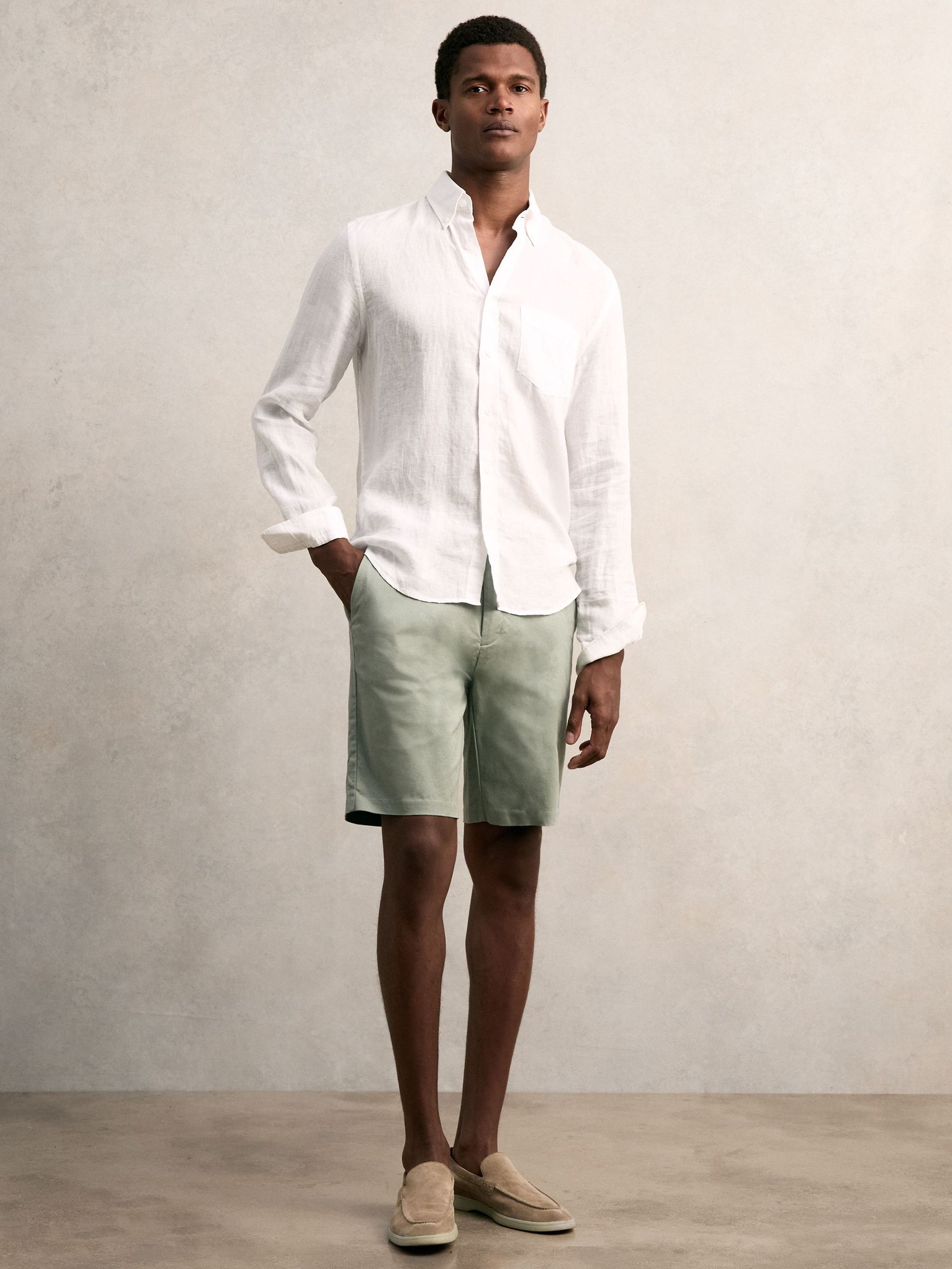 Short Length Casual Chino Shorts in Pistachio (F96472) | £78
