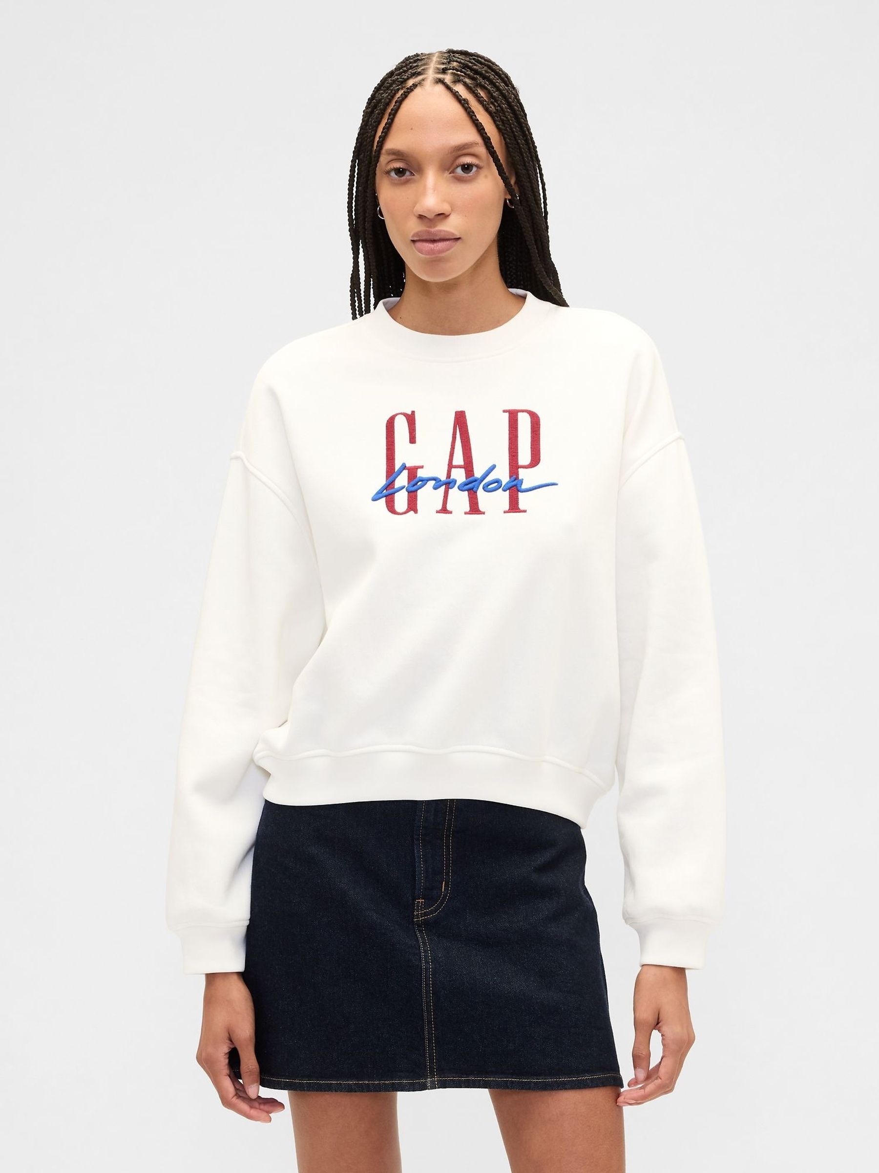 White London Logo Sweatshirt (G14561) | £65