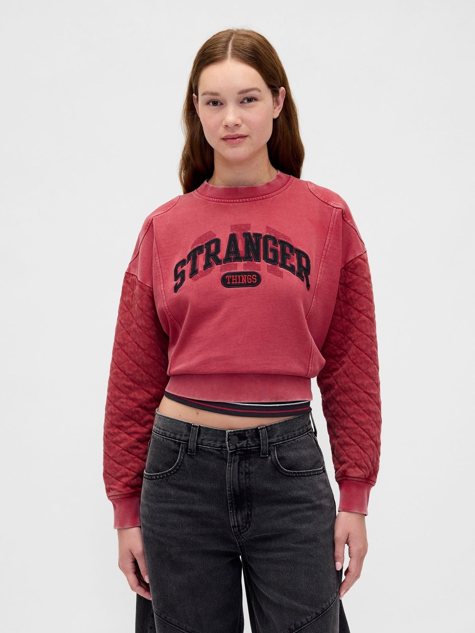 Red Stranger Things Quilted-Sleeve Logo Sweatshirt (G14574) | £75