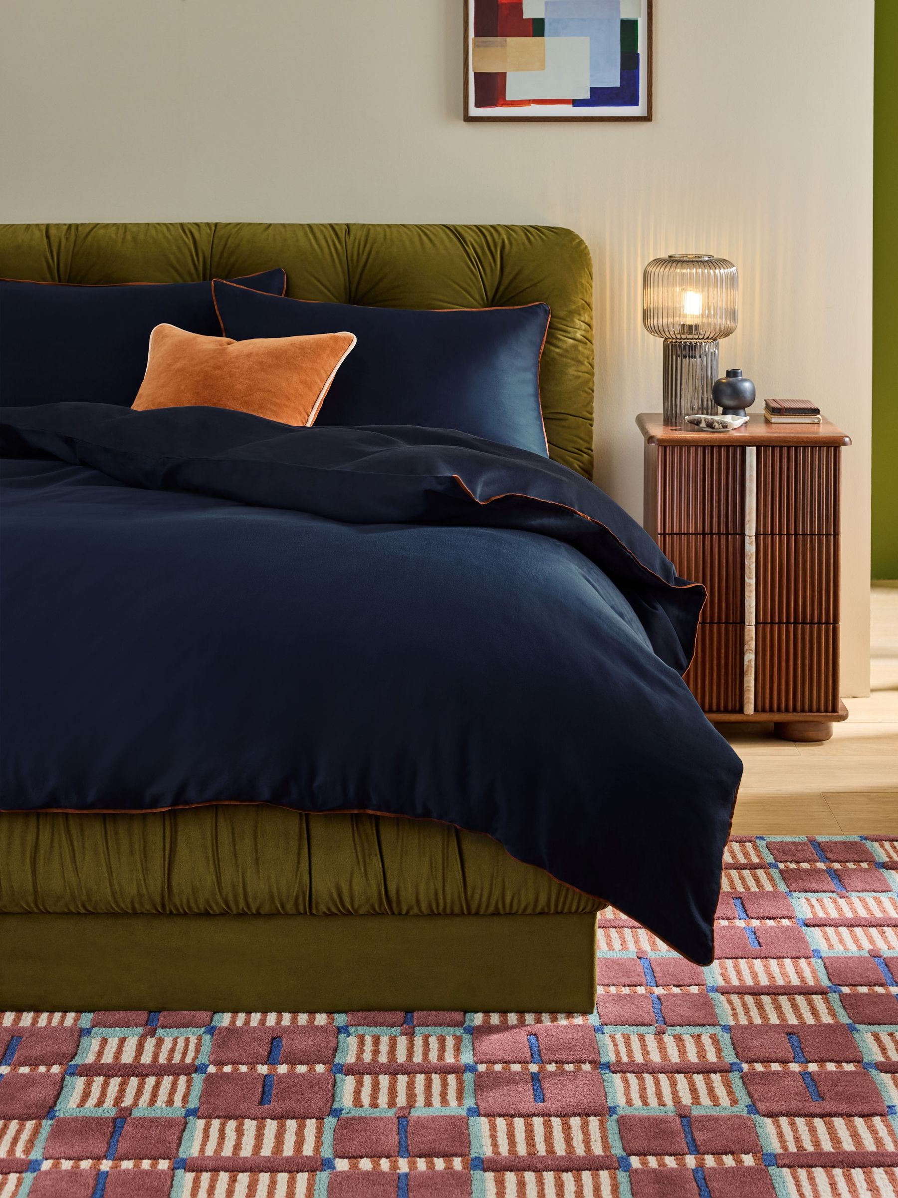 Contrast Piped 200 Thread Count Cotton Sateen Bed Set