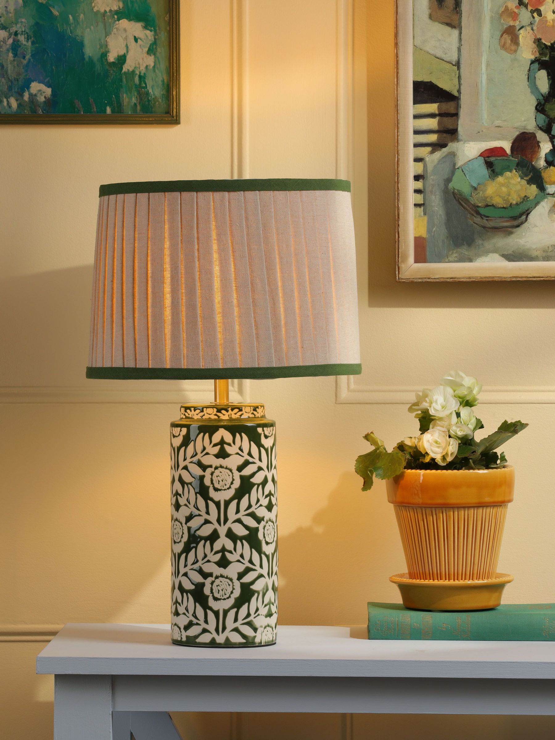 Green Highclere Table Lamp (G55588) | £95
