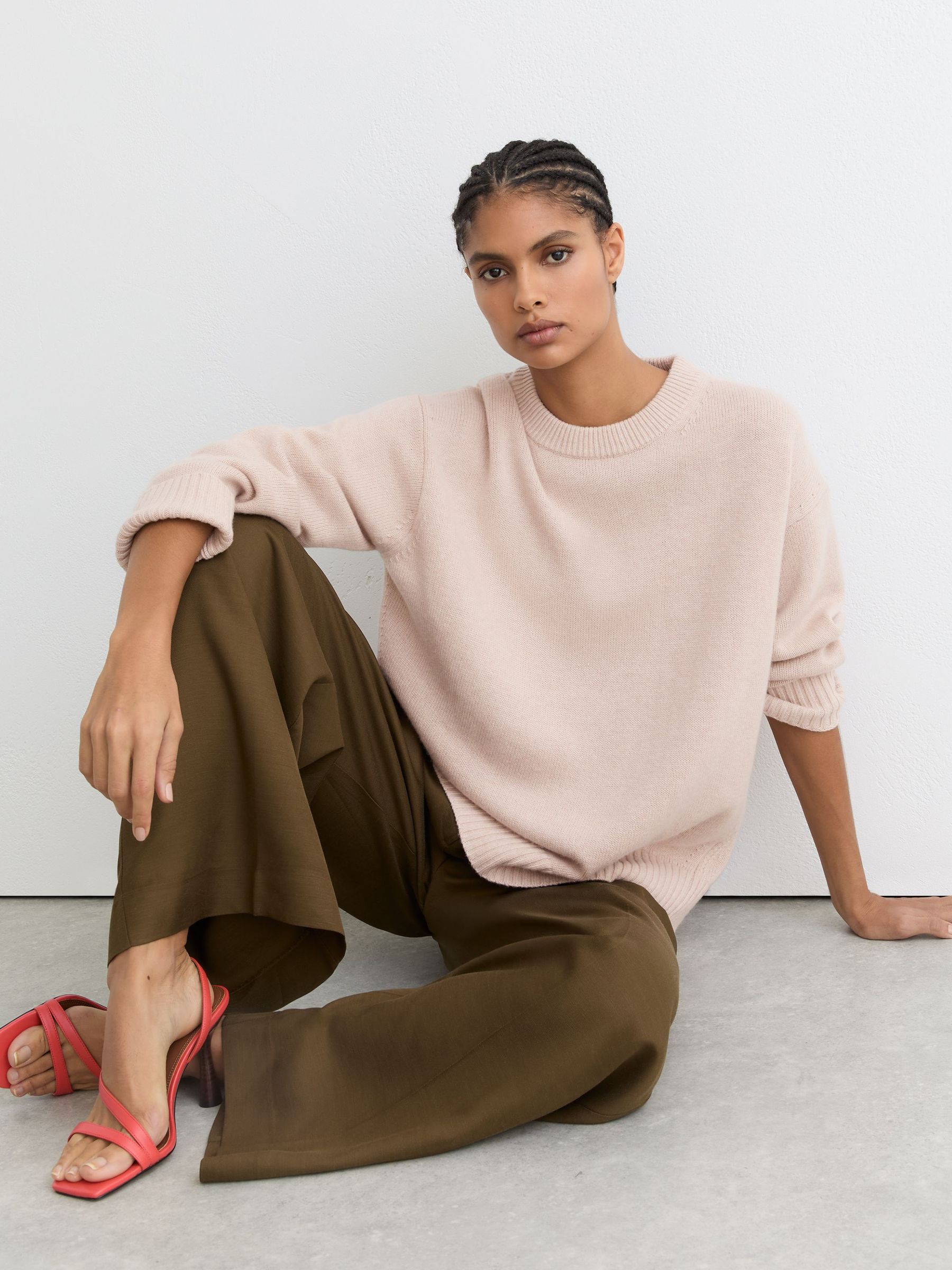 Wool-Cashmere Crew-Neck Jumper in Blush (G58201) | £130