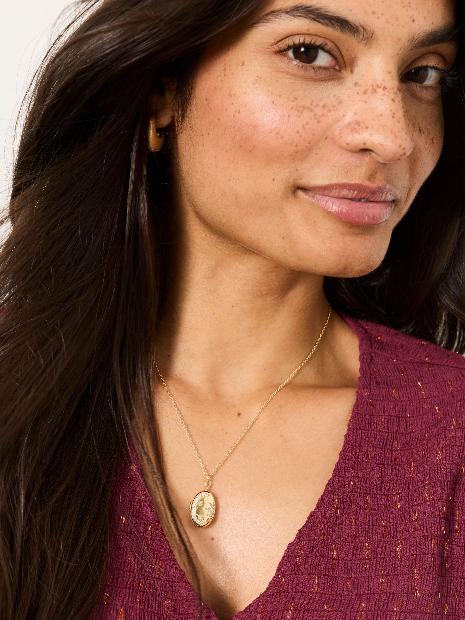 Gold Tone - Locket Necklace