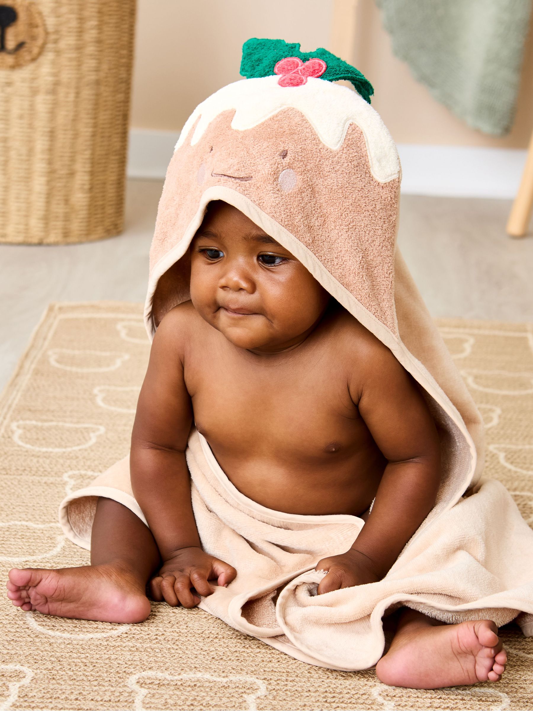Cream Hooded Towel (H14604) | £19.50