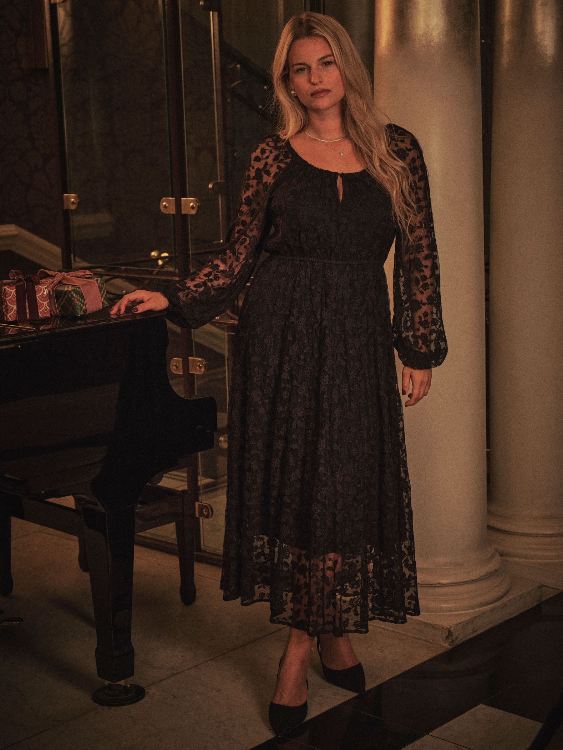 Maude Black Regular Lace Midi Dress (H17069) | £89